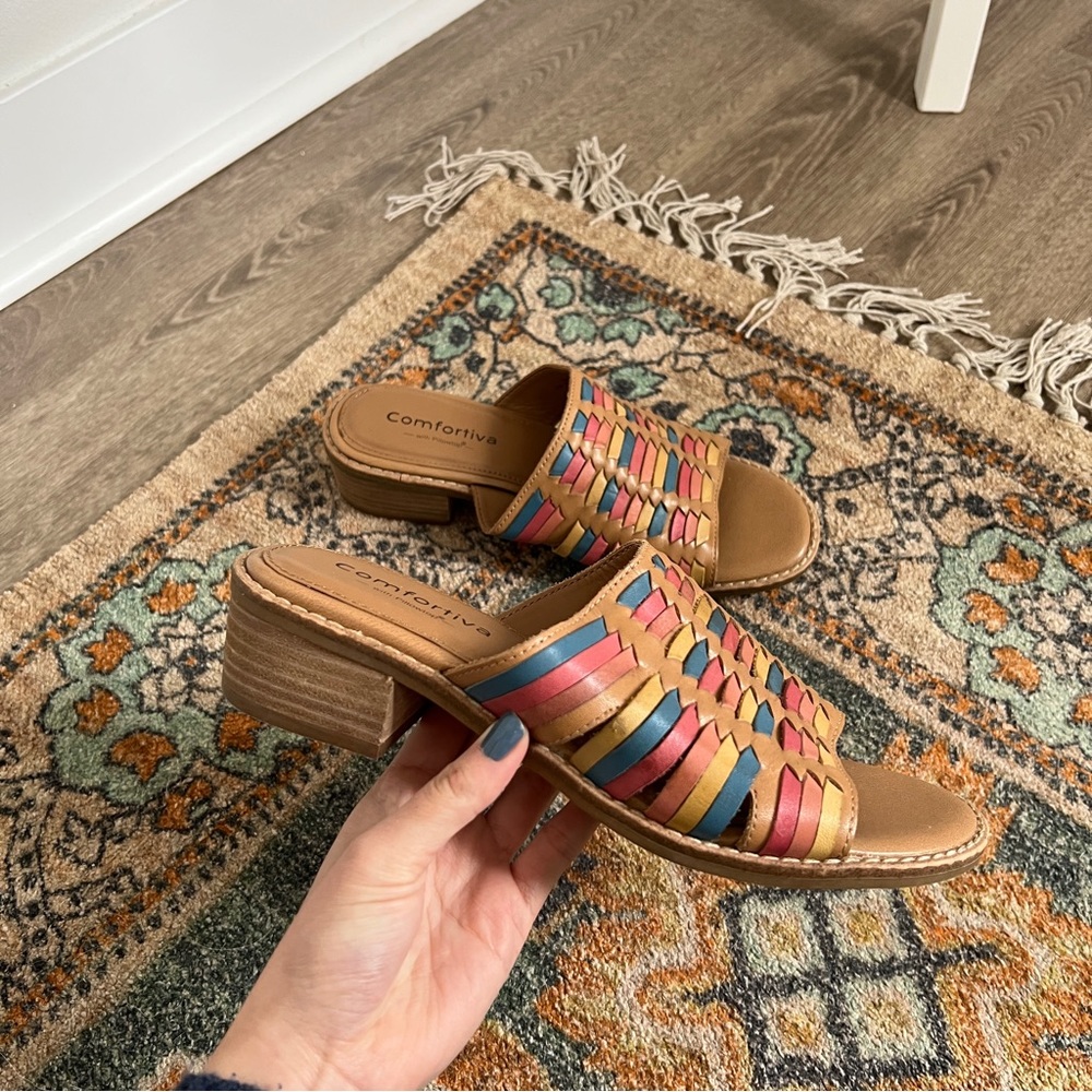 Comfortiva Multicolor Heeled Sandal 7.5